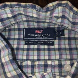 Vineyard Vines men’s button-down shirt Size small